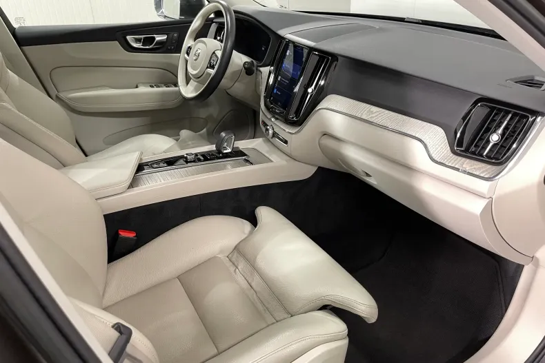 Volvo XC60 din 2022 cu 107.701 km - oferta VOL186694 - foto 10