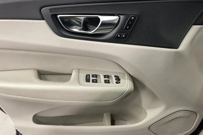 Volvo XC60 din 2022 cu 107.701 km - oferta VOL186694 - foto 26