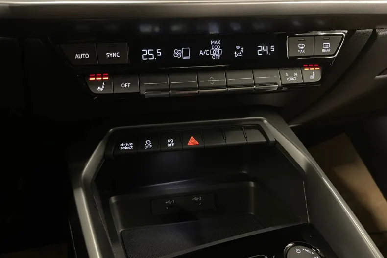 Audi A3 din 2022 cu 11.343 km - oferta AUD186700 - foto 18