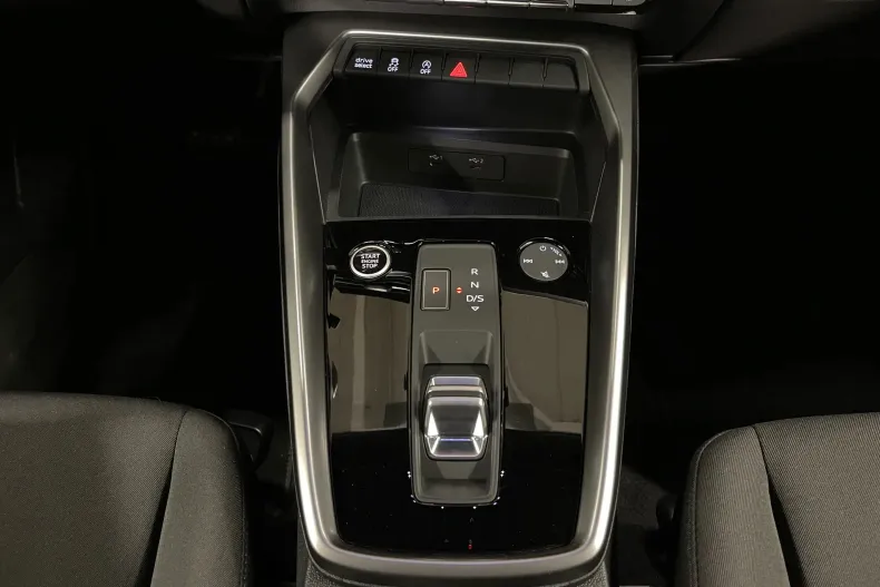 Audi A3 din 2022 cu 11.343 km - oferta AUD186700 - foto 19