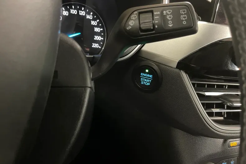 Ford Kuga din 2021 cu 64.663 km - oferta FOR186701 - foto 23