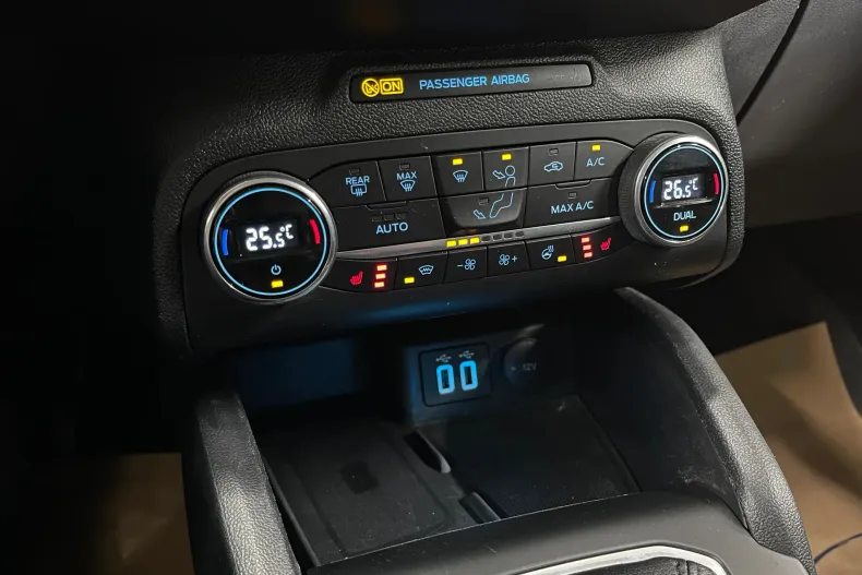 Ford Focus din 2021 cu 79.217 km - oferta FOR186708 - foto 18