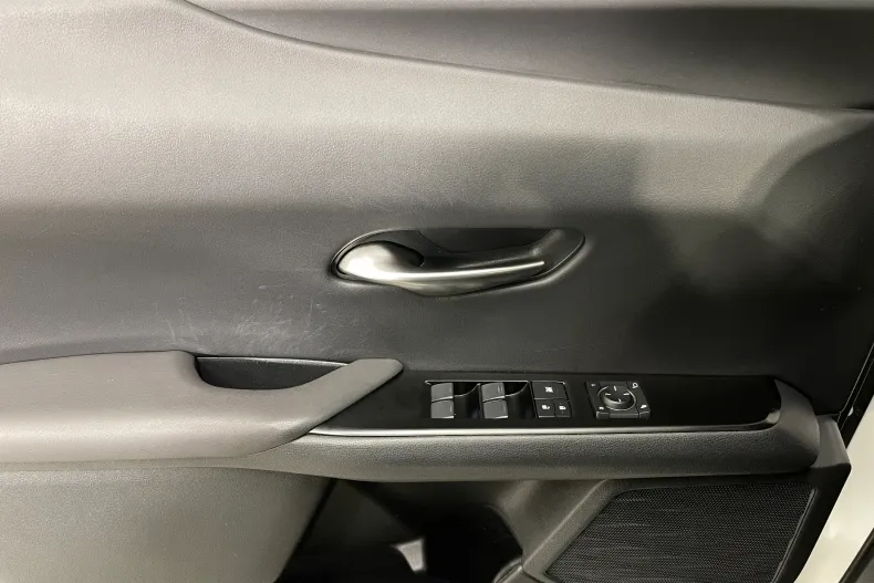 Lexus UX din 2020 cu 74.138 km - oferta LEX186714 - foto 24