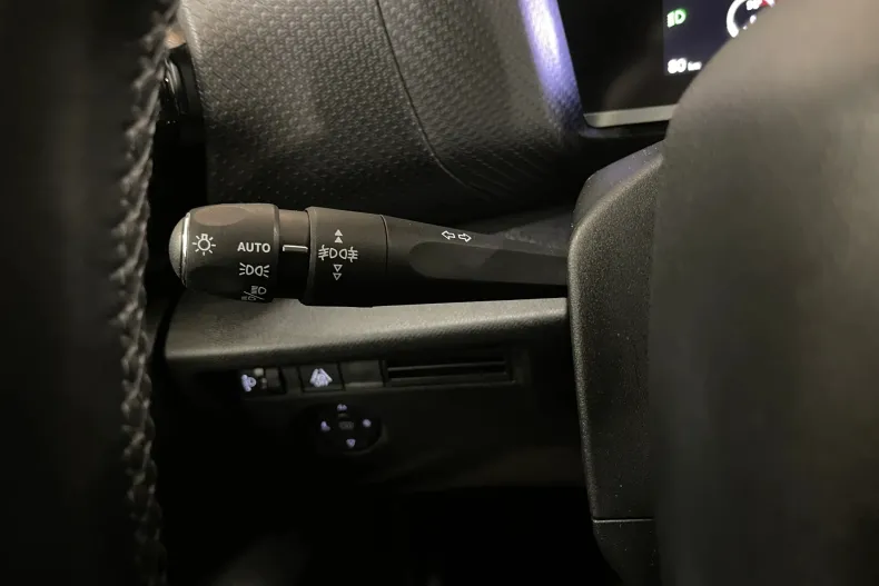 Citroën C4 din 2021 cu 101.807 km - oferta CIT186715 - foto 28