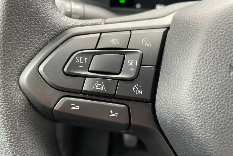 Volkswagen Transporter din 2025 cu 1 km - oferta VOL186722 - foto 24