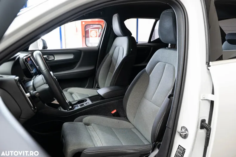 Volvo XC40 din 2022 cu 120.682 km - oferta VOL186730 - foto 5