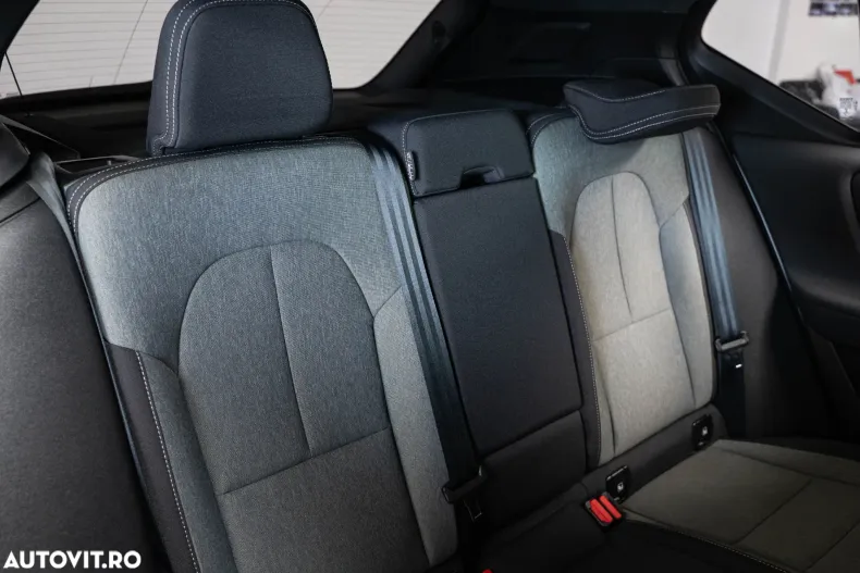 Volvo XC40 din 2022 cu 120.682 km - oferta VOL186730 - foto 7