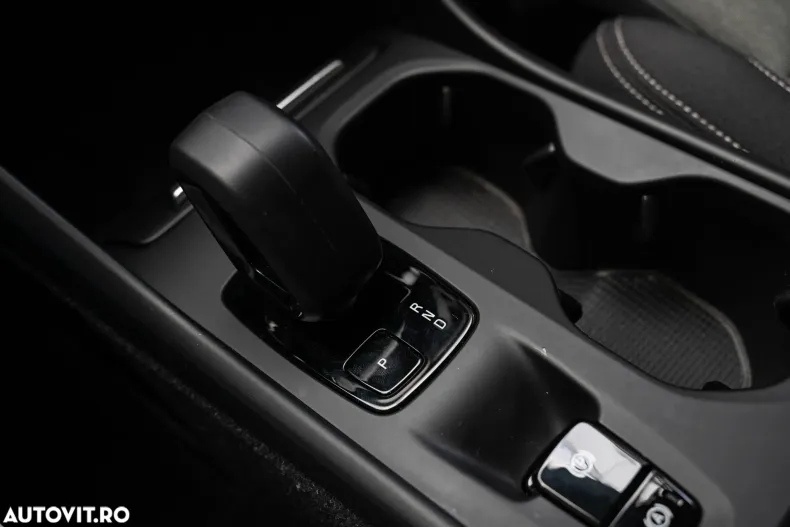 Volvo XC40 din 2022 cu 120.682 km - oferta VOL186730 - foto 15