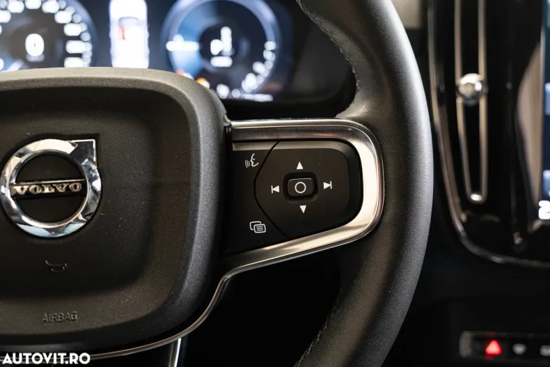 Volvo XC40 din 2022 cu 120.682 km - oferta VOL186730 - foto 24