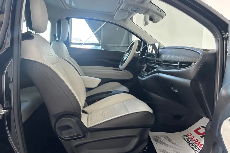 Fiat 500e din 2023 cu 11.000 km - oferta FIA186736 - foto 8