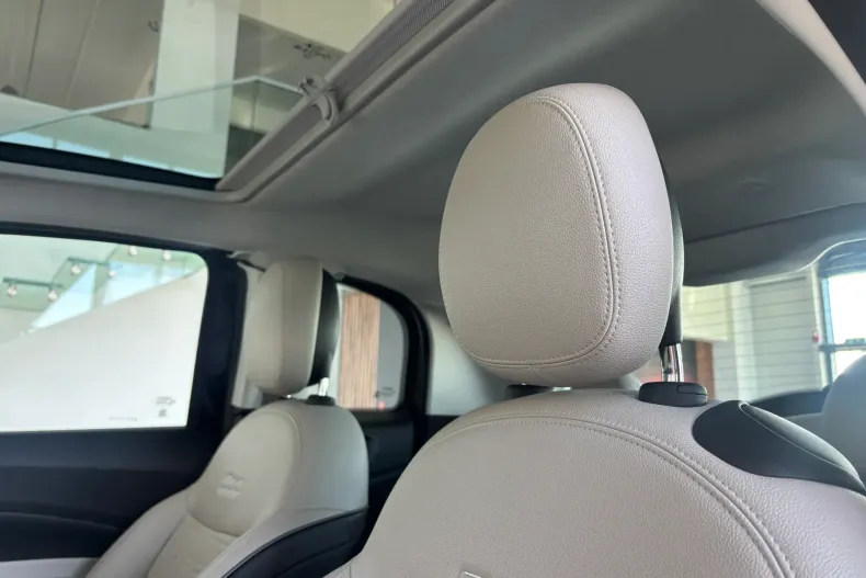 Fiat 500e din 2023 cu 11.000 km - oferta FIA186736 - foto 12