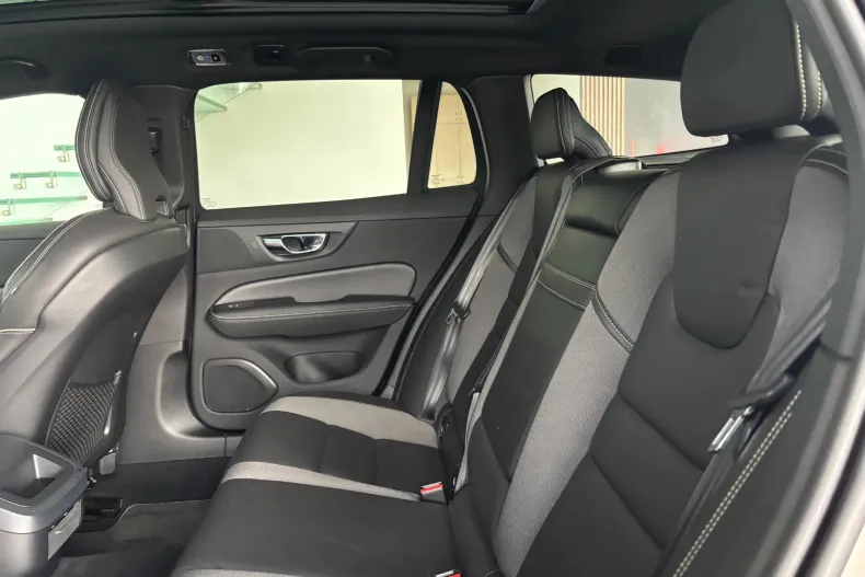 Volvo V60 din 2020 cu 127.000 km - oferta VOL186741 - foto 13