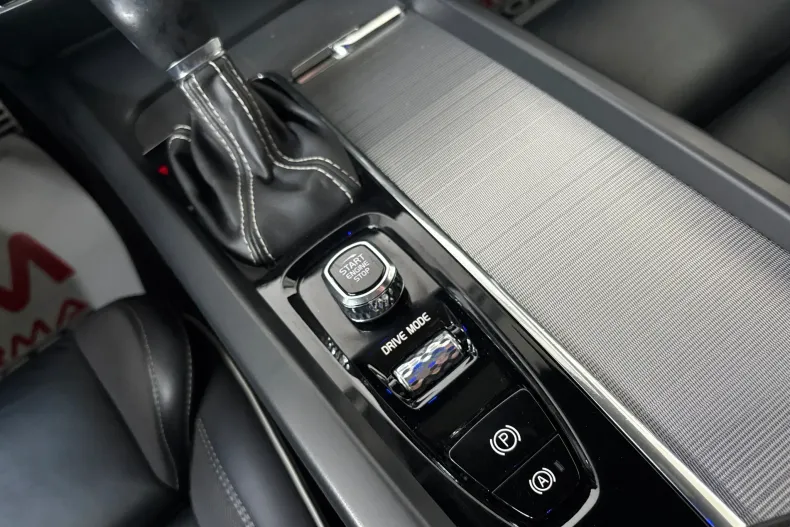 Volvo V60 din 2020 cu 127.000 km - oferta VOL186741 - foto 19