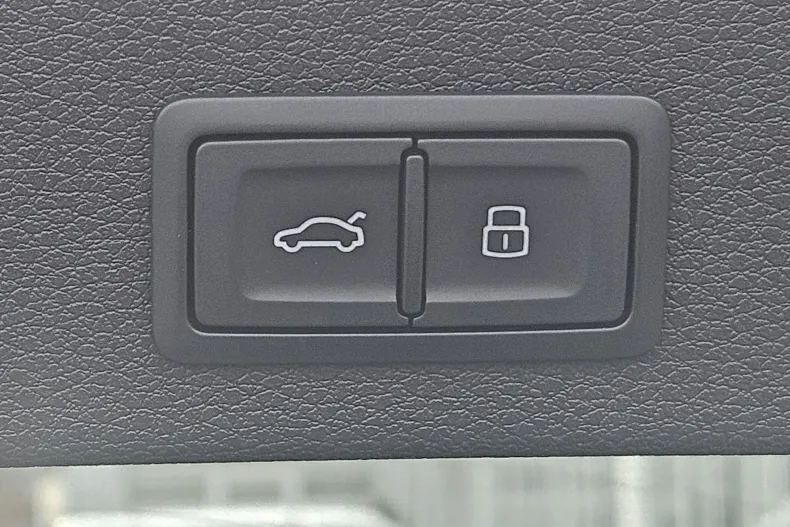 Audi Q3 din 2025 cu 15 km - oferta AUD186744 - foto 21