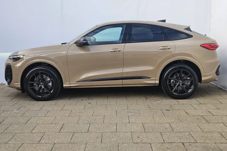 Audi Q5 din 2025 cu 24 km - oferta AUD186745 - foto 4