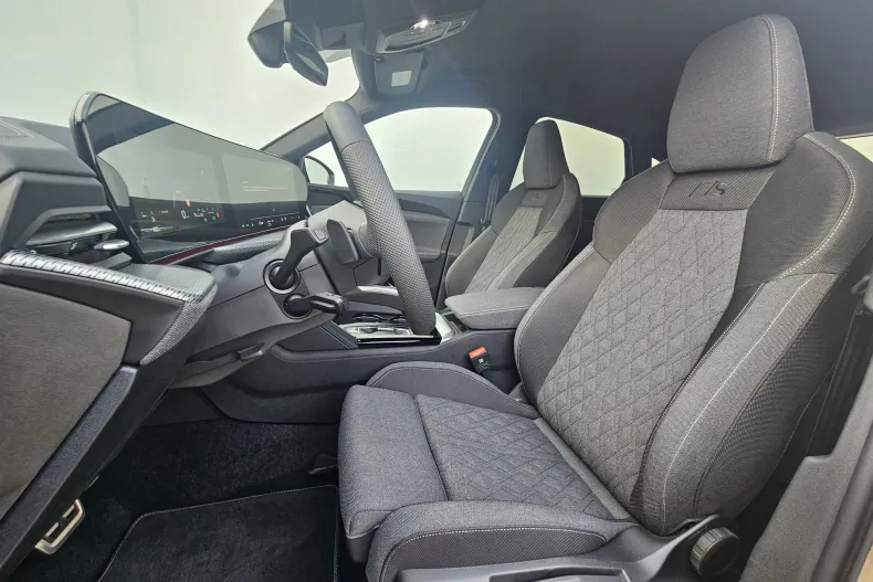 Audi Q5 din 2025 cu 24 km - oferta AUD186745 - foto 11