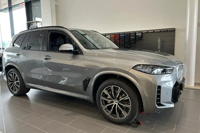 BMW X5 (Seria X) din 2025 cu 7 km - oferta BMW186759 - foto 2