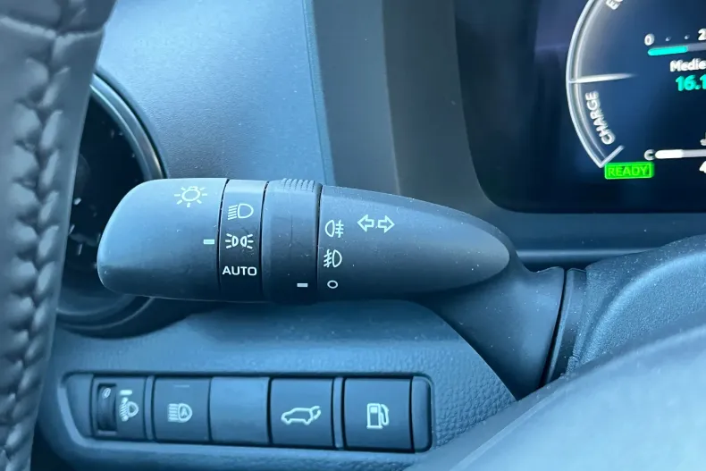 Toyota C-HR din 2024 cu 4.652 km - oferta TOY186771 - foto 17