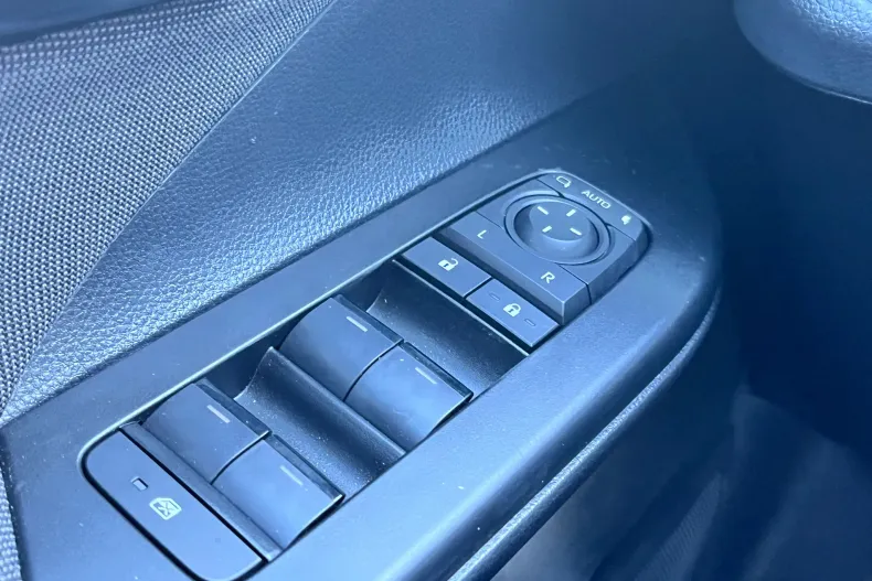 Toyota C-HR din 2024 cu 4.652 km - oferta TOY186771 - foto 20