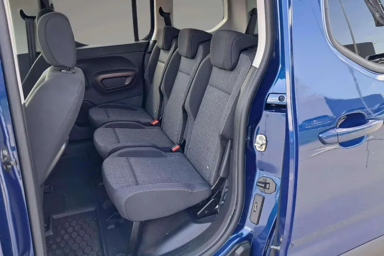 Peugeot Rifter din 2024 cu 4.574 km - oferta PEU186773 - foto 10