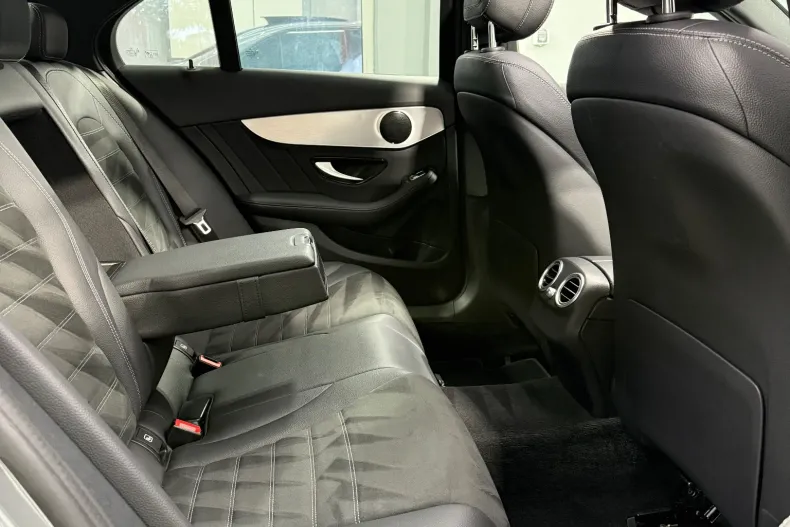 Mercedes-Benz C din 2021 cu 172.523 km - oferta MER186774 - foto 14