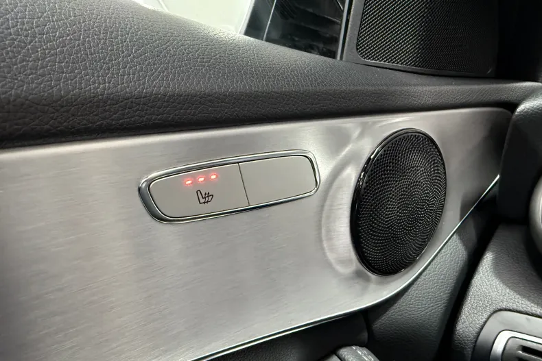 Mercedes-Benz C din 2021 cu 172.523 km - oferta MER186774 - foto 23