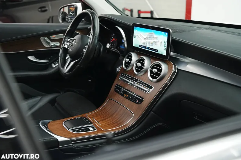 Mercedes-Benz GLC din 2020 cu 163.000 km - oferta MER186780 - foto 11