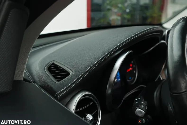 Mercedes-Benz GLC din 2020 cu 163.000 km - oferta MER186780 - foto 28