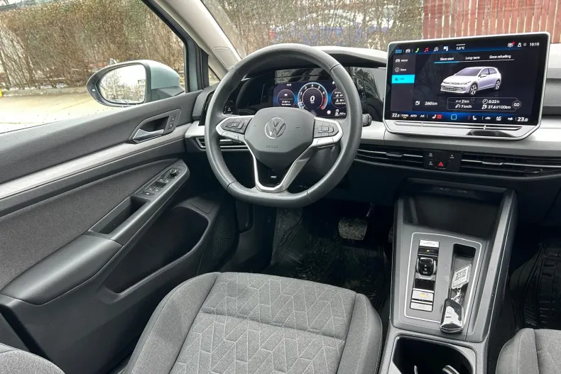 Volkswagen Golf din 2025 cu 21.361 km - oferta VOL186789 - foto 12