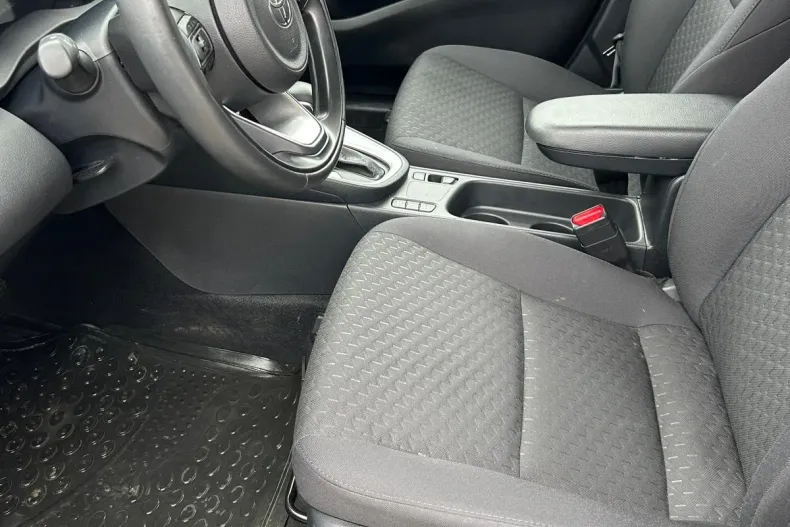 Toyota Yaris din 2025 cu 35.800 km - oferta TOY186790 - foto 11