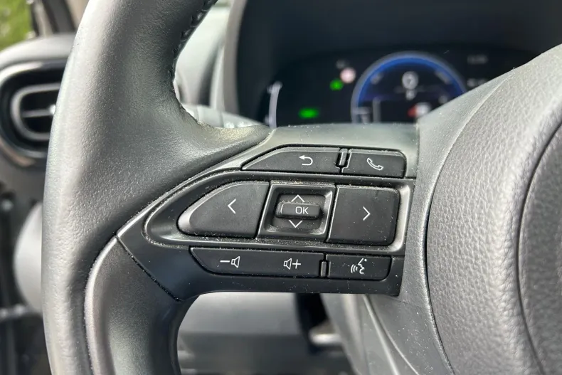 Toyota Yaris din 2025 cu 35.800 km - oferta TOY186790 - foto 23