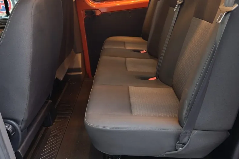 Ford Transit Custom din 2022 cu 80.417 km - oferta FOR186794 - foto 12