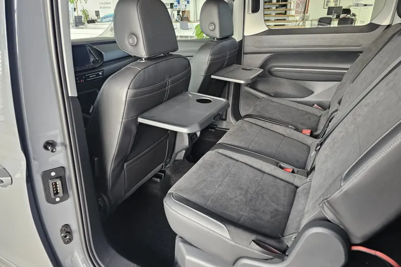 Volkswagen Caddy din 2026 cu 5 km - oferta VOL186795 - foto 14