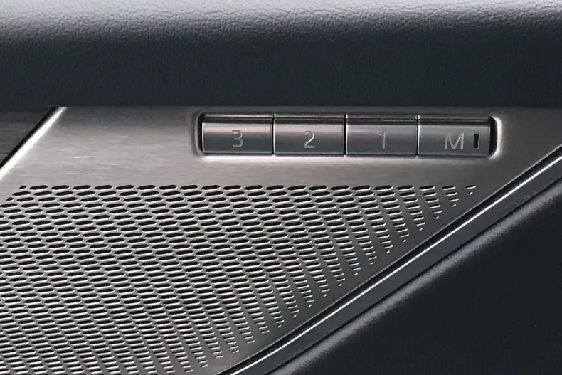 Jaguar F-Pace din 2022 cu 62.975 km - oferta JAG186797 - foto 33