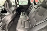 Volvo XC60 din 2020 cu 114.397 km - oferta VOL186802 - foto 24