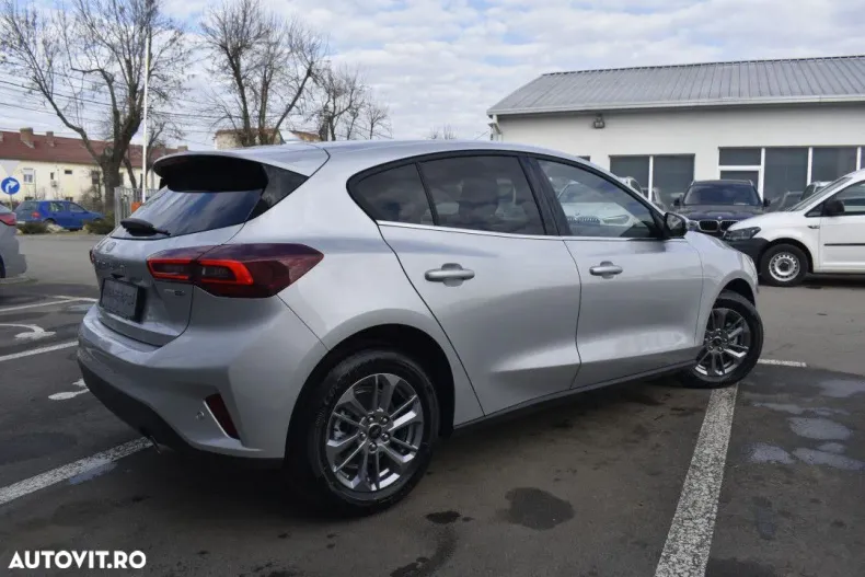 Ford Focus din 2022 cu 3.500 km - oferta FOR186814 - foto 5