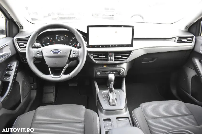 Ford Focus din 2022 cu 3.500 km - oferta FOR186814 - foto 18
