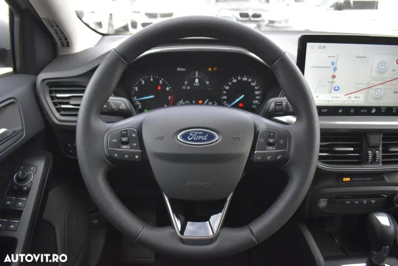 Ford Focus din 2022 cu 3.500 km - oferta FOR186814 - foto 19