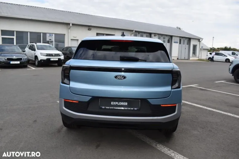 Ford Explorer din 2025 cu 1 km - oferta FOR186815 - foto 6