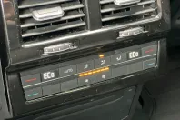 Volkswagen Touareg din 2024 cu 56.000 km - oferta VOL186818 - foto 37