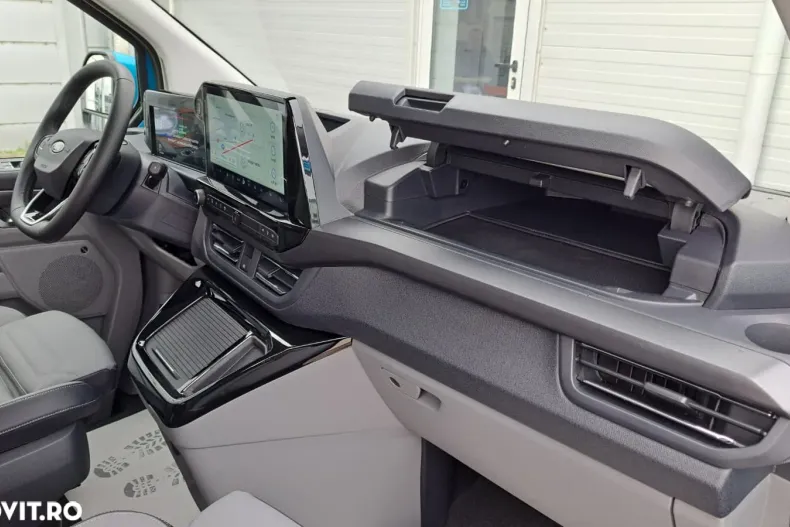 Ford Tourneo Custom din 2025 cu 1 km - oferta FOR186827 - foto 25