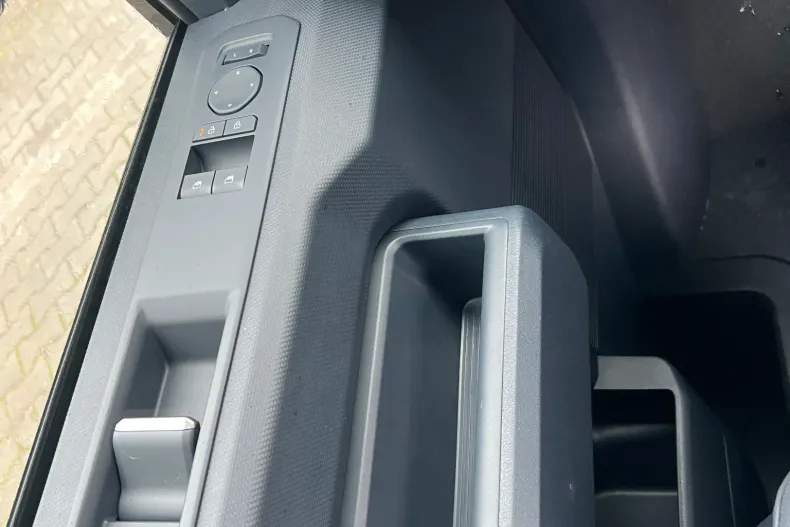 Kia PV5 Passenger din 2026 cu 0 km - oferta KIA186829 - foto 19