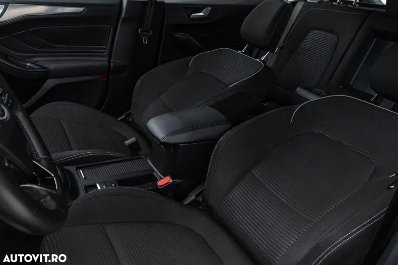 Ford Focus din 2022 cu 88.243 km - oferta FOR186841 - foto 14