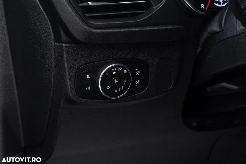 Ford Focus din 2022 cu 88.243 km - oferta FOR186841 - foto 27