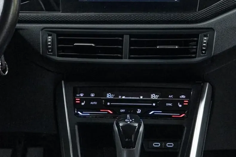 Volkswagen Taigo din 2023 cu 106.000 km - oferta VOL186856 - foto 4