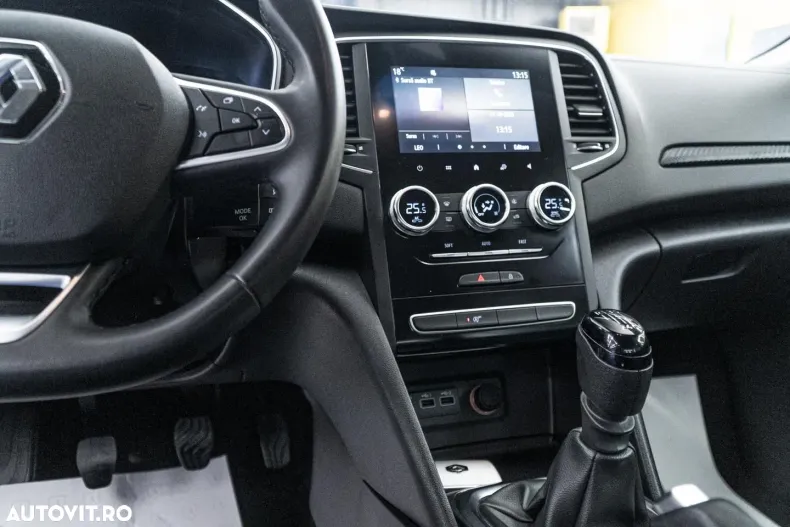 Renault Megane din 2023 cu 87.647 km - oferta REN186859 - foto 23