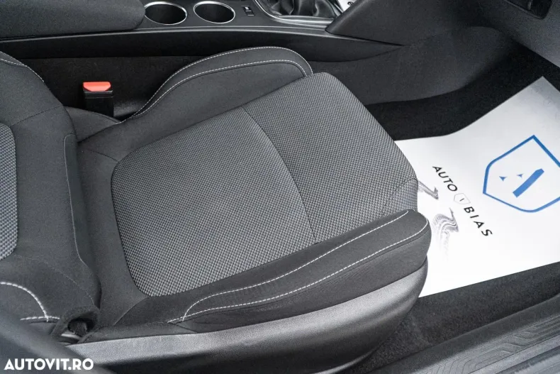 Renault Megane din 2023 cu 87.647 km - oferta REN186859 - foto 39