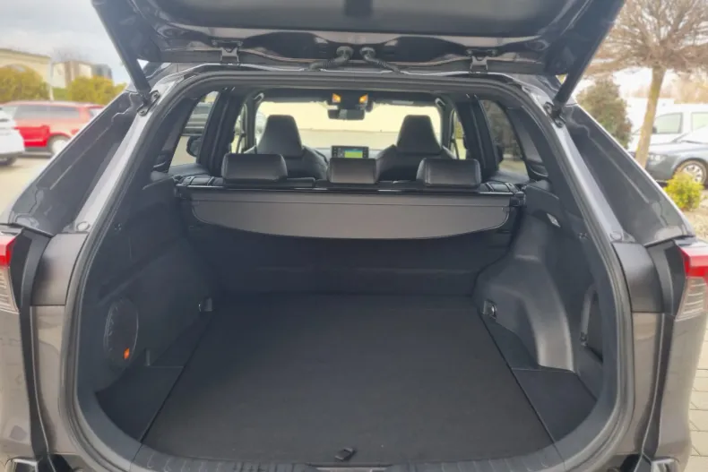 Toyota RAV4 din 2022 cu 72.179 km - oferta TOY186876 - foto 30