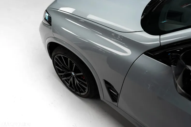 BMW X5 M (Seria X) din 2023 cu 30.450 km - oferta BMW186877 - foto 35