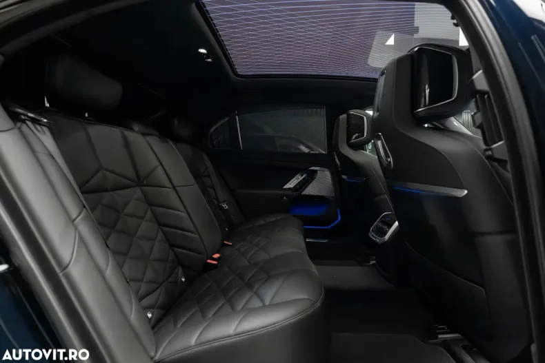 BMW Seria 7 din 2024 cu 25.300 km - oferta BMW186882 - foto 16